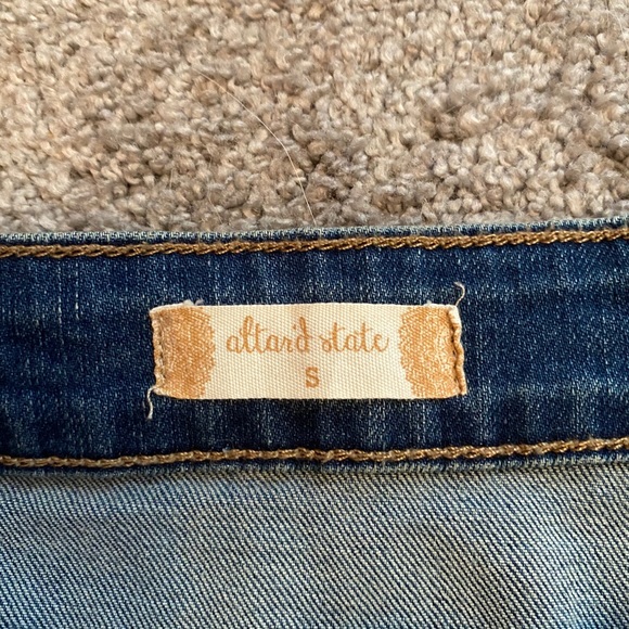 Blue Jean Skirt with Gold Buttons and 2 Pockets - Picture 5 of 6